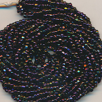 Cut-Perlen krokus-lila metallic rainbow, Inhalt 11,5 g, Gr&ouml;&szlig;e 11/0, antik sehr fein Charlottes Strang