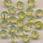 Facettenperlen light gr&uuml;n kristall, Inhalt 12 St&uuml;ck, Gr&ouml;&szlig;e 8 mm