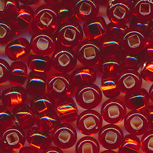 Rocailles light rubin rot Silbereinzug