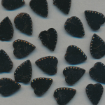 Glas-Perlen jet-schwarz, Inhalt 18 St&uuml;ck, antik, 2-Loch, Gr&ouml;&szlig;e 12 mm, Herz