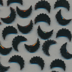 Glas-Perlen jet-schwarz, Inhalt 24 Stück, antik, 2-Loch, Größe 11x7 mm, Mond