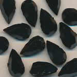 Glas-Perlen jet-schwarz, Inhalt 8 St&uuml;ck, antik, 2-Loch, Gr&ouml;&szlig;e 18 -10 mm