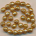 Wachsperlen gold, Inhalt 32 St&uuml;ck, Gr&ouml;&szlig;e 9 mm, Formperlen, b&ouml;hmisch, Glas