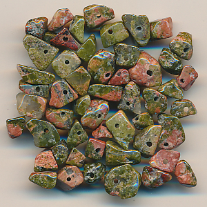 Edelstein-Perlen Chips Unakite, Inhalt 50 Stück, gebohrt, Größe bis 10 mm